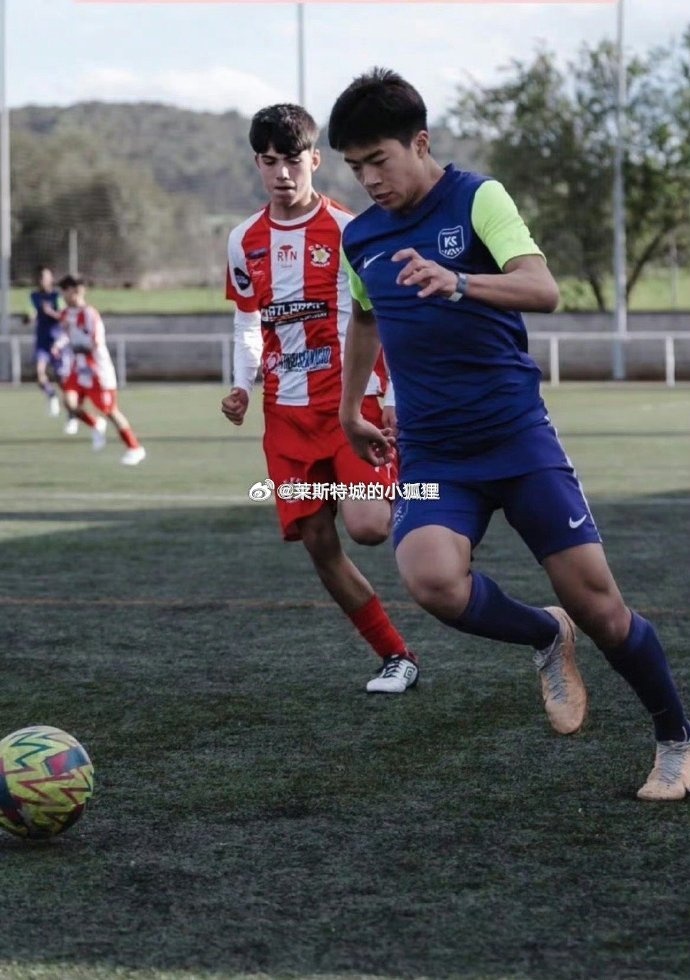 效力巴達洛納U16的中國球員汪修昊，入選西班牙加泰羅尼亞大區(qū)隊