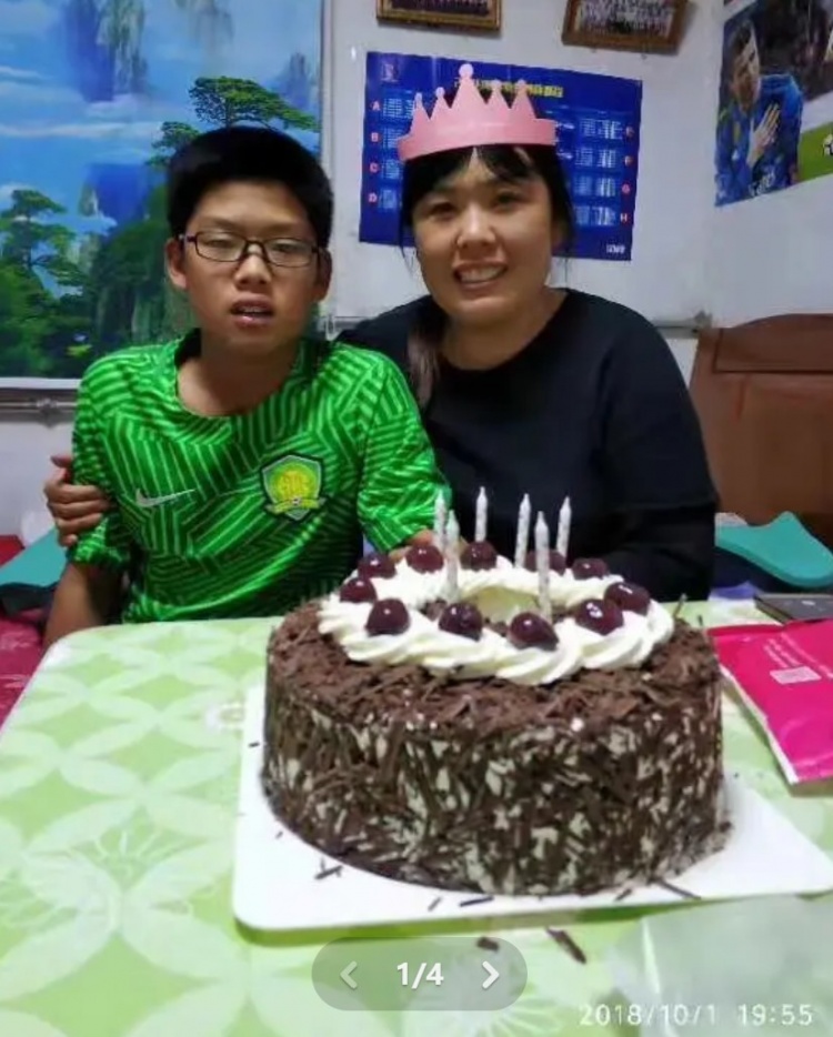 郭嘉璇母親曬照悼念兒子：璇兒生日快樂，希望天堂幸福