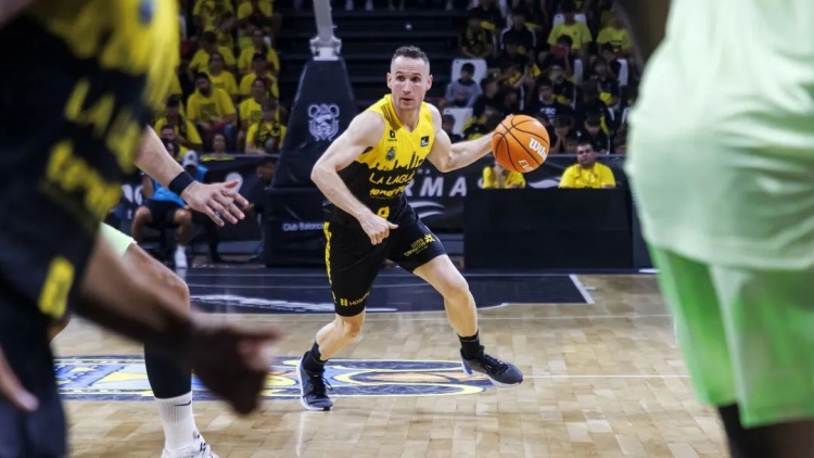 NBA初代老六，42歲進(jìn)入生涯巔峰？！