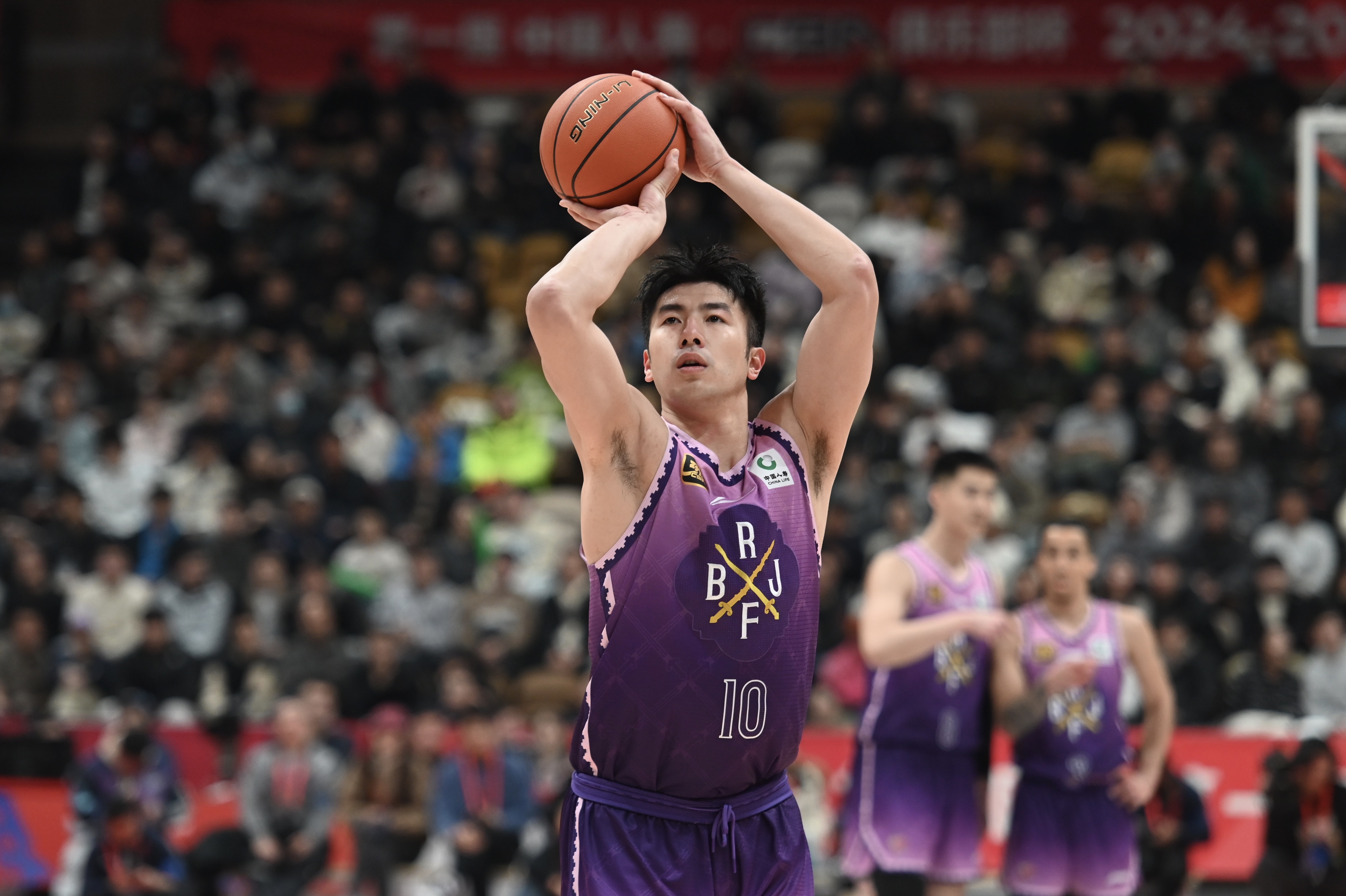手感火熱！鄒雨宸半場(chǎng)6中6拿下15分 包攬北控開場(chǎng)前九分